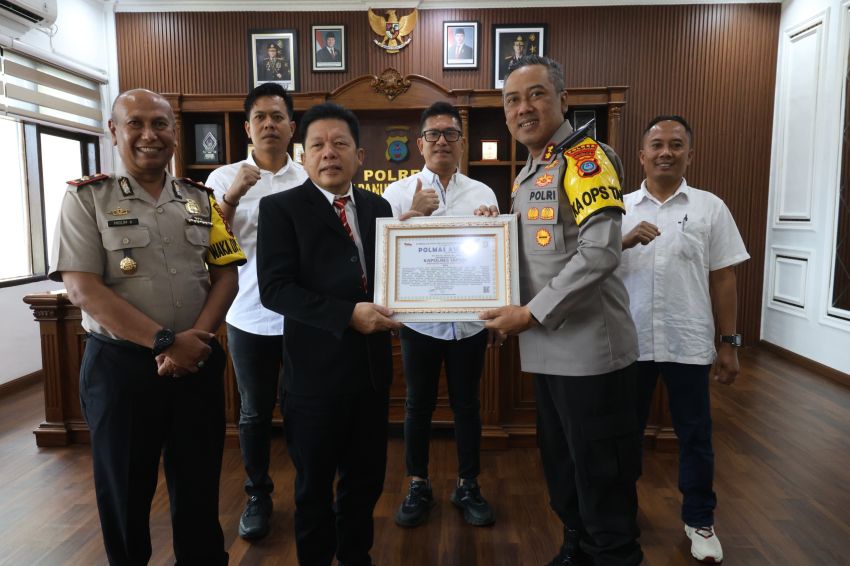 Kapolres Tapsel Terima Penghargaan LEMKAPI, Komitmen Berantas Narkoba Tuai Apresiasi