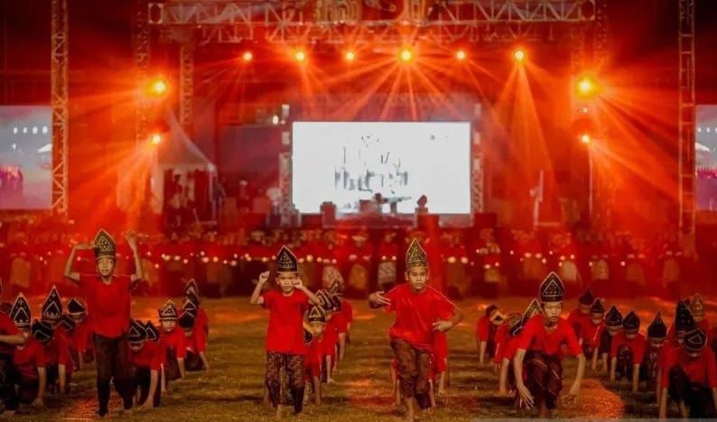 Kegiatan Rang Solok Baralek Gadang (RSBG) 2026 Resmi Ditutup Oleh Wali Kota Solok, Dr. H. Ramadhani Kirana Putra, SE, MM,