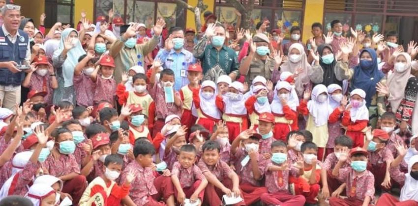 Wali Kota Letnan Dalimunthe Minta Jajaran Hadir di Tengah Warga, Pemko Padangsidimpuan Bagikan Masker