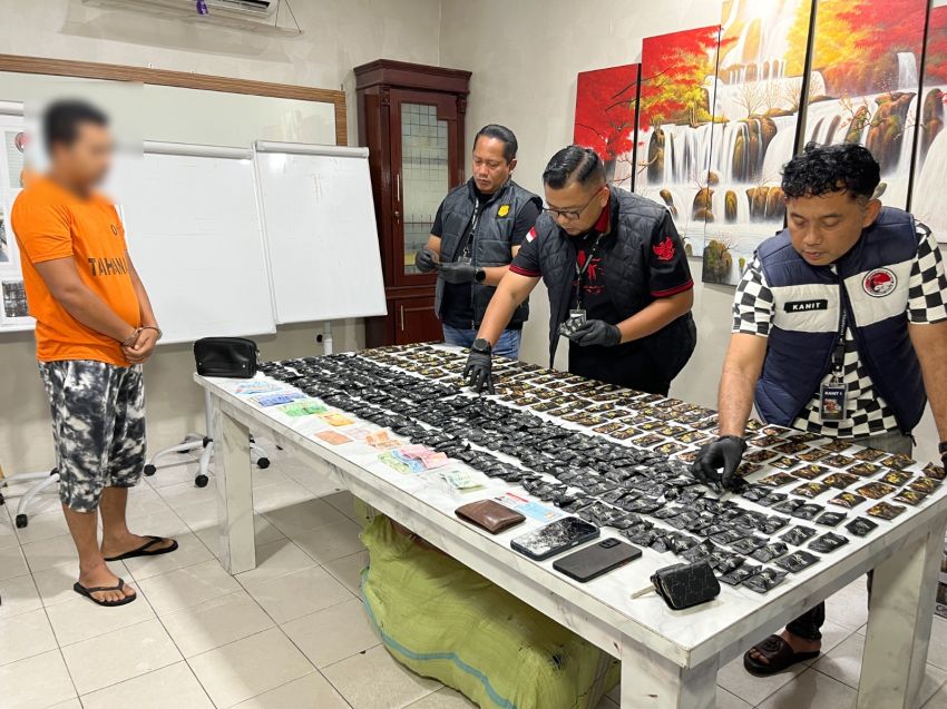 Sergap Komplotan Kurir Narkoba, Seorang Pria Warga Aceh dan 450 Pcs Pod Getar Asal Malaysia Diamankan