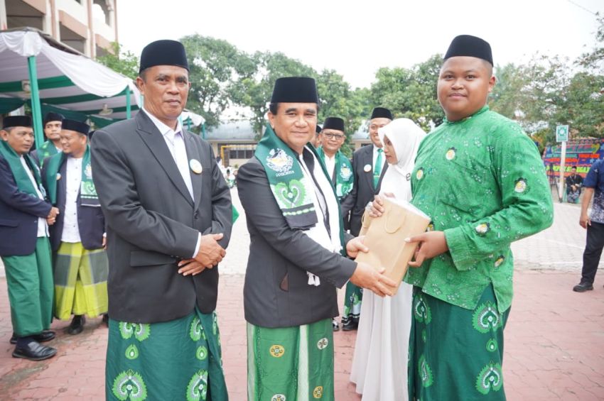 Pimpin Upacara Hari Santri Nasional 2026, Rico Waas Ajak Santri Kuasai Teknologi dan Perkuat Persatuan Menuju Indonesia Emas