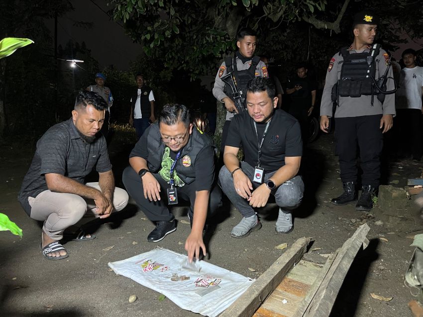 Tim Gabungan Polrestabes Medan dan Kadus Selambo Temukan Jejak Narkoba Hingga Praktek Perjudian