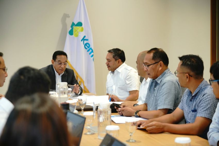 Bupati Bersama Kadis Kesehatan Dan UPTD RSUD Pakpak Bharat, Silaturahmi Ke Wamenkes RI Di Jakartap