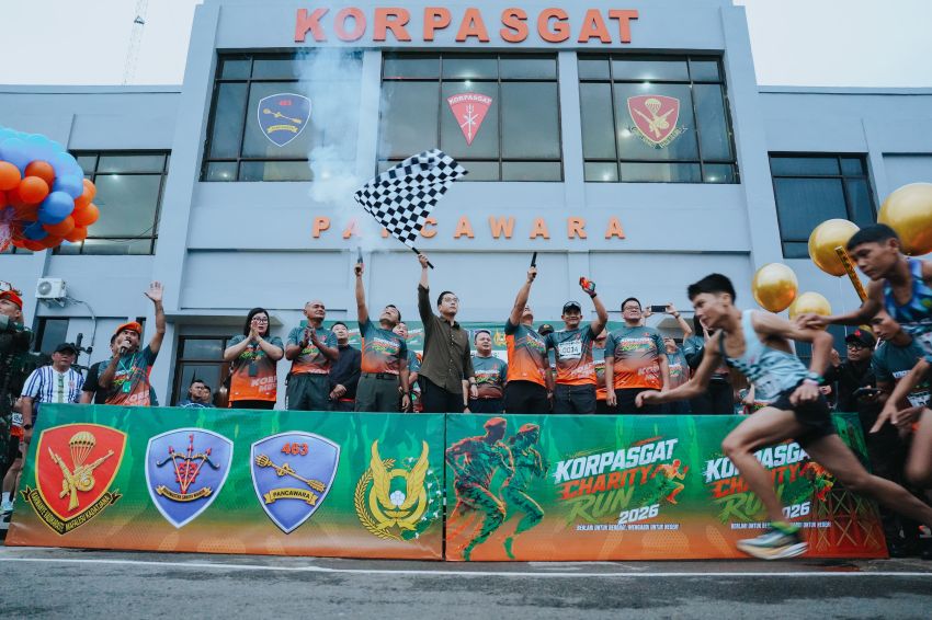BATALYON PARAKO 463 PASGAT GELAR KORPASGAT CHARITY RUN DALAM RANGKA HUT KE-79 KORPASGAT