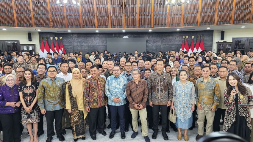 KARHUTLA, TOBAT EKOLOGIS Dan KOMUNIKASI PEMERINTAH