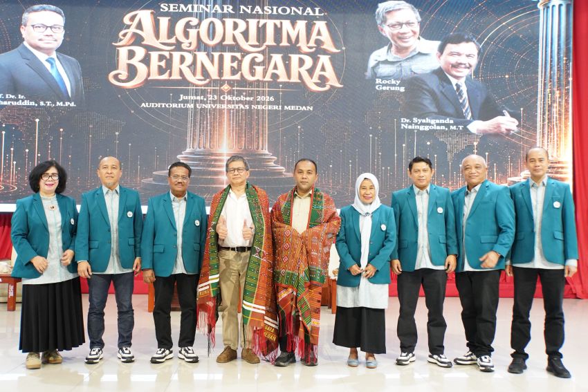 Rocky Gerung : Jangan Biarkan Algoritma Pasar Mengalahkan Kepentingan Bangsa, Ini Pesannya di Unimed