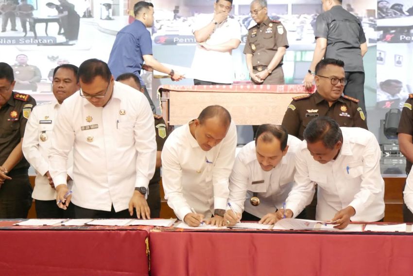 Wali Kota Tanjungbalai Teken MoU "Jaksa Sahabat Pendidik" Bersama Gubernur Sumut